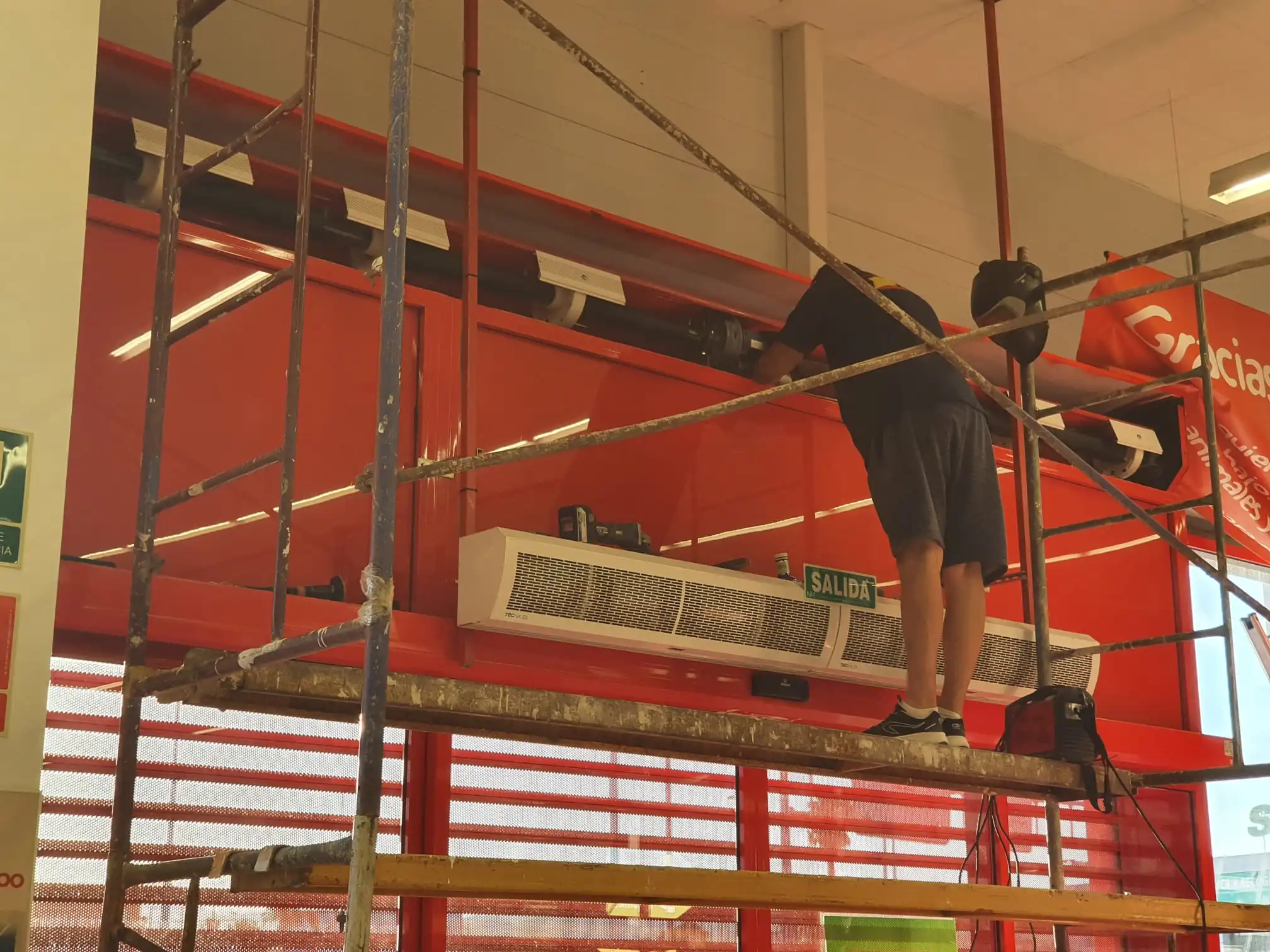 instalacion de puertas automaticas Beniel